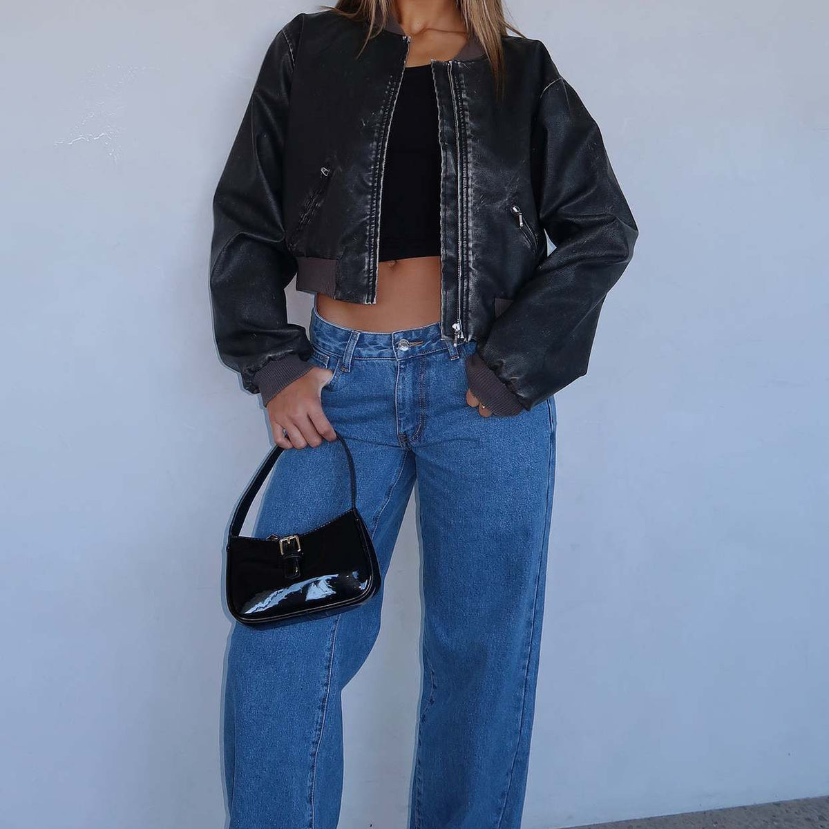 LOVELIA | Cropped Classic